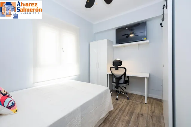 Piso reformado en zona Zaidin — 32