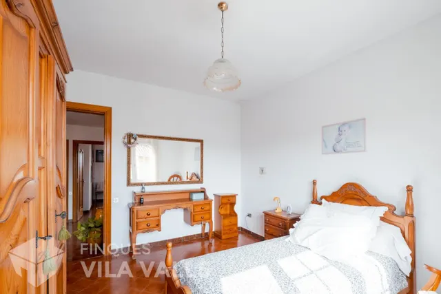 Casa con garaje para 5 coches, 2 terrazas y amplios espacios familiares — 38