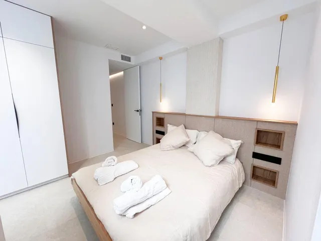 Vivienda de diseño reformada junto al Paseíto Ramiro a pasos de la playa — 6