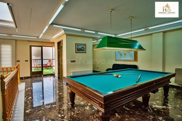EDIFICIO SEÑORIAL EN VENTA – CALLE SANTA ROSALÍA – NOVELDA