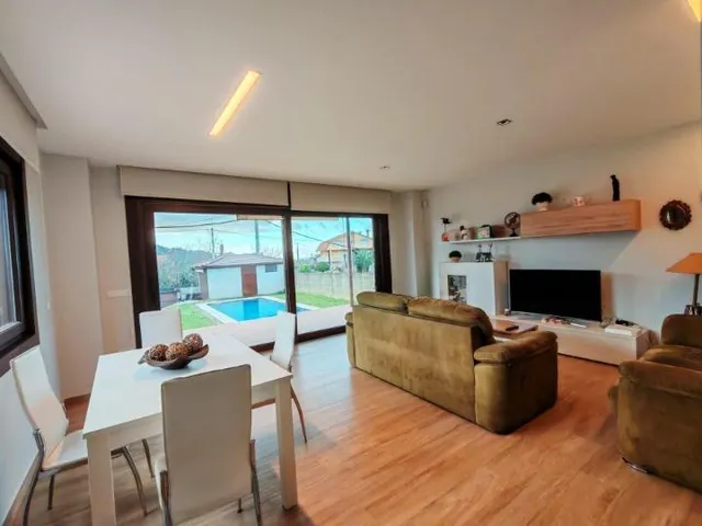 Casa independiente con piscina en Beade — 8