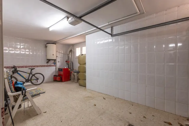 Complejo industrial con vivienda en Alhendín con 2500 metros cuadrados — 36