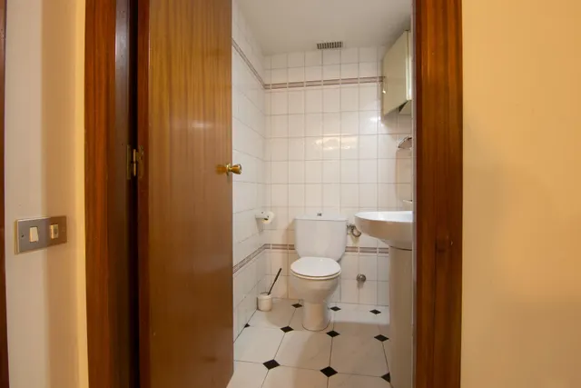 LOCAL COMERCIAL EN VENTA EN CALLE BENIGAFULL — 13