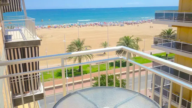 APARTAMENTO EN 1ERA. LINEA DE PLAYA DE GANDIA CON VISTAS AL MAR, Y GARAJE INCLUIDO — 36