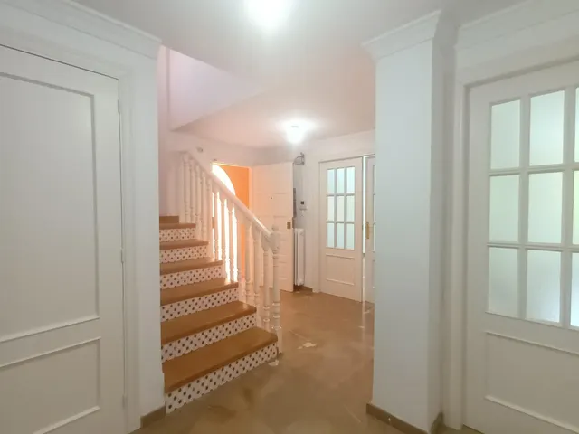 VILLA DE LOS CIPRESES - Exclusiva villa independiente con piscina privada en Villas Blancas (Albolote – Granada) — 17