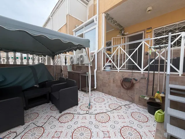 FANTASTICO BUNGALOW DE PLANTA BAJA TOTALMENTE REFORMADO Y CON PISCINA COMUNITARIA — 24