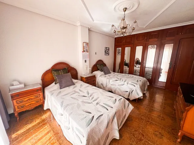 Adosado 5 habitaciones 340m² en venta - Zona Pueblo — 27