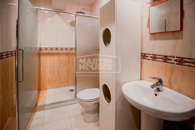 Dúplex de 3 habitaciones en el centro de La Seu d'Urgell — 22