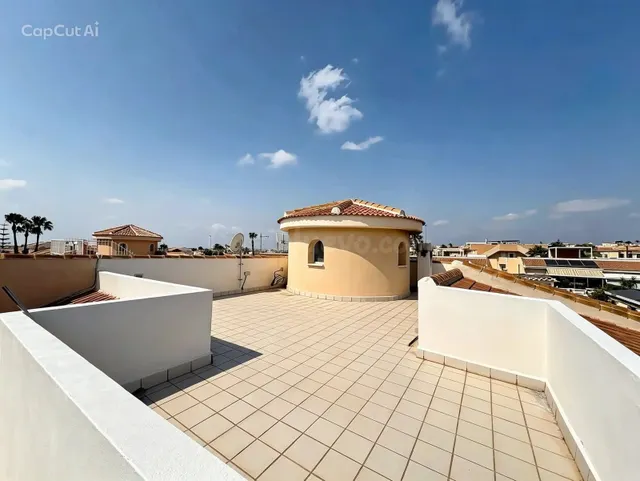 Casa 3 habitaciones 1m² en venta - Centro - foto 3