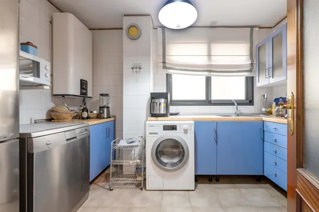 ¡Vive el Centro sin ruido! 180m2 construidos, 4 dormitorios, patio, garaje y trastero en calle Inocentes — 7