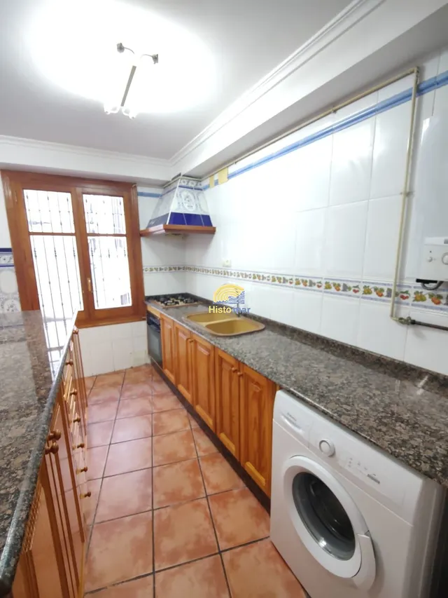 Encantadora Casa en el Casco Antiguo de Sagunto: Historia y Modernidad — 9