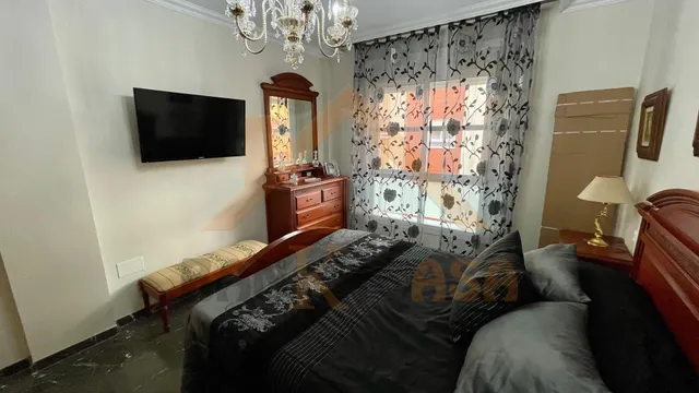 AMPLIO PISO DE 3 DORMITORIOS — 26
