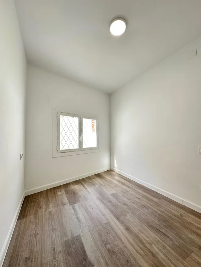 PLANTA BAJA REFORMADA CON PATIO EN MOLLET — 13