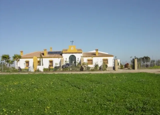 CORTIJO LAS MANOTERAS EN PUERTO DE SANTA MARIA - CADIZ - foto 3