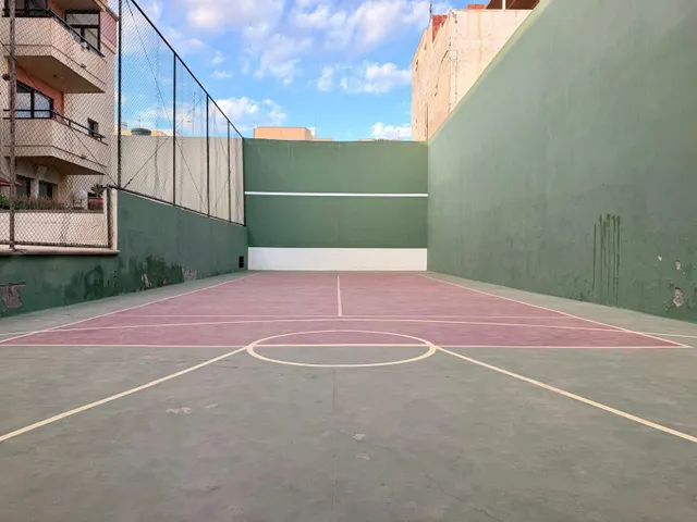 Terraza, piscinas y playa: tu nuevo hogar en Arinaga, con garaje y trastero — 24