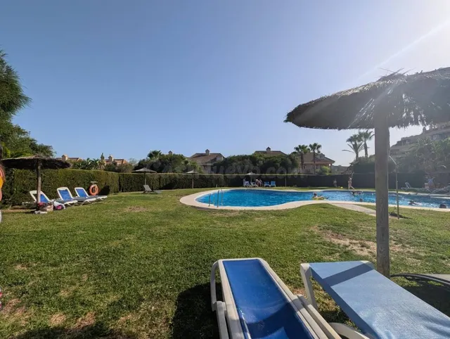 Adosada en Venta en Linea De La Concepcion, La Cádiz — 48