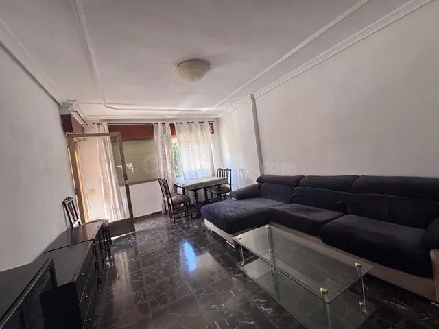 Piso para estudiantes muy luminoso de 3 dormitorios en la Al - foto 3
