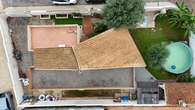 INTERESANTE CHALET EN LA POBLA DE VALLBONA — 4