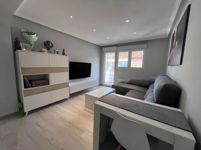 PRECIOSO PISO JUNTA A LA RIA DE COLINDRES DE 3 DORMITORIOS — 32