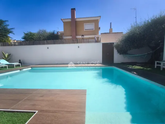 Venta de chalet en Aspe, santa elena — 41