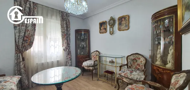 Grupo gespain ofrece piso en venta en puerta del angel — 27