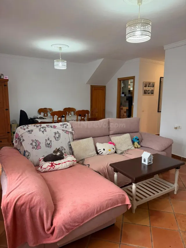 Casa de 144 m2 dividida en dos viviendas junto a Plaza Santa