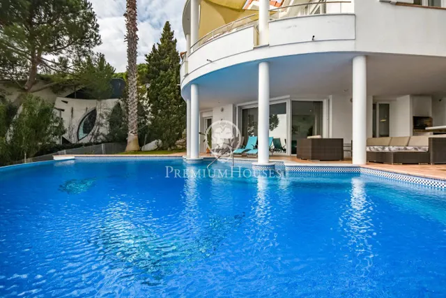 Villa con espectaculares vistas al mar en Lloret de Mar — 8