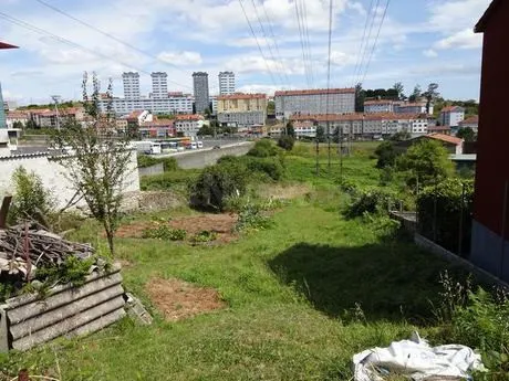 TERRENO EN LA ZONA DE CRUCEIRO DA CORUÑA