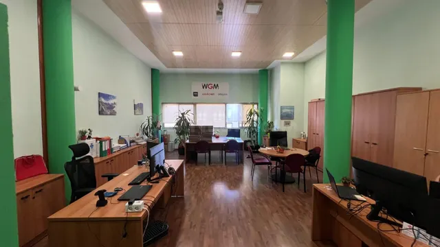 Oficina en zona industrial de Tres Cantos