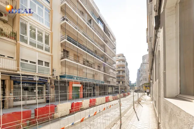 PISO EN PLENO CENTRO JUNTO RECOGIDAS — 26