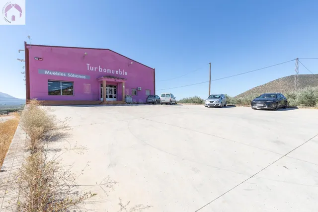 Nave industrial 2169m² en venta - Iznalloz — 2