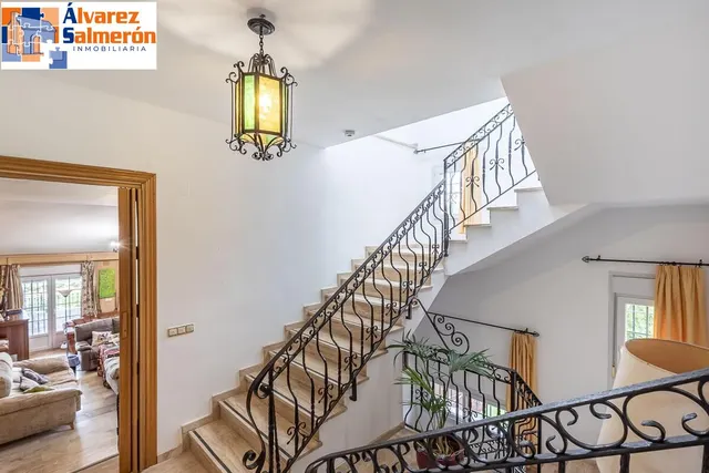 Espectacular Casa de Lujo en Urbanización Los Cerezos — 16