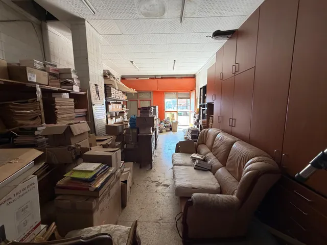 LOCAL COMERCIAL EN CREU DE BARBERA - SABADELL — 8