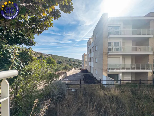 Apartamento de dos dormitorios con vistas al mar — 20