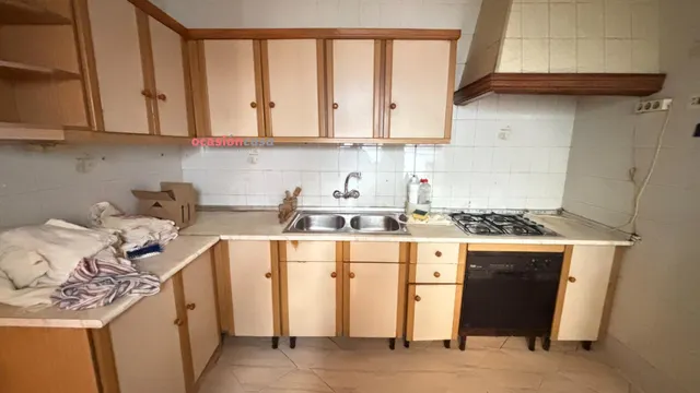 CASA CON PATIO Y COCHERA A LA VENTA — 5