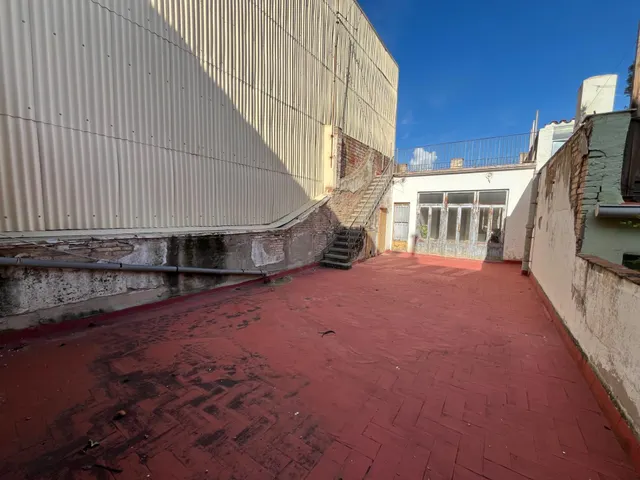 Oportunidad, tres pisos de 140m2 + terraza 100m2, segundo con 125m2 y dúplex 125 m2 con terraza 30m2 — 19