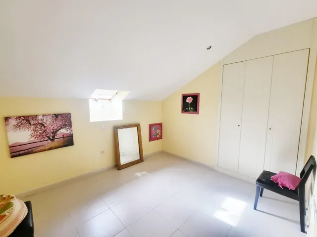 ÁTICO EXCLUSIVO CON VISTAS, TERRAZAS, PISCINA Y GARAJE – A 250 M DE LA PLAYA — 37