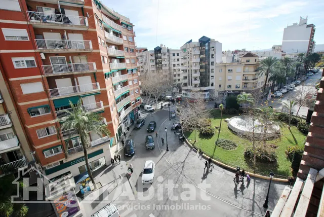 ¡GRAN OPORTUNIDAD! AMPLIO, BONITO Y EXTERIOR CON TERRAZA EN EL CENTRO — 49