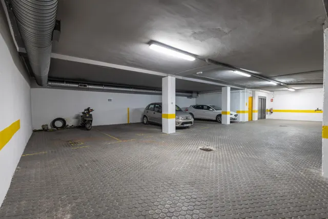 Se vende plaza de aparcamiento — 12