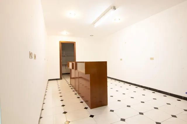 LOCAL COMERCIAL EN VENTA EN CALLE BENIGAFULL — 8