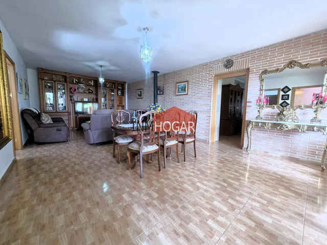Chalet independiente con vistas espectaculares a la Sierra y al pueblo de Guisando (Ávila) — 22