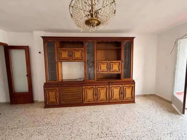 Amplia y luminosa vivienda de 4 dormitorios en Bullas - foto 3