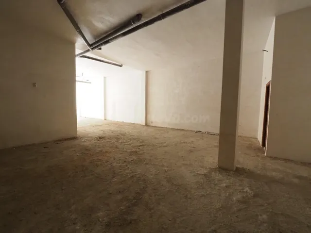 SE VENDE LOCAL COMERCIAL EN TERRASSA, ZONA ESPORTIVA - foto 3