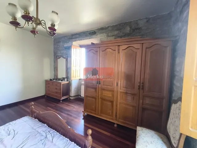 Casa de piedra gallega en venta en Begonte: espacio, encanto y tranquilidad — 35