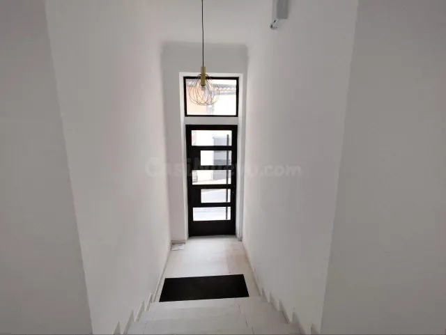 PISO EN BARRIO SAN ANTON  JUNTO MERCADO CENTRAL (CENTRO) — 2