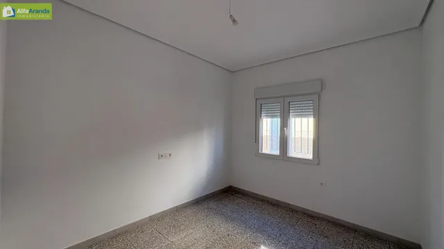 Casa chalet reformada en alquiler 4 dormitorios — 13