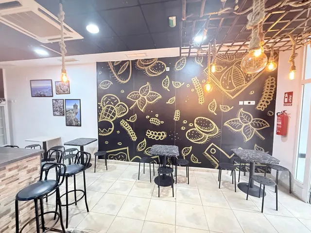 ¡Tu negocio en el foco de atención! Local comercial de 97 m2 muy luminoso en Carolinas Bajas — 6