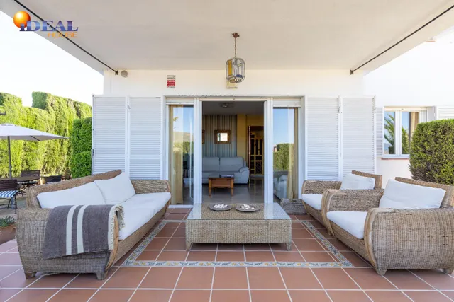 *  Espectacular chalet con piscina y vistas impresionantes — 15