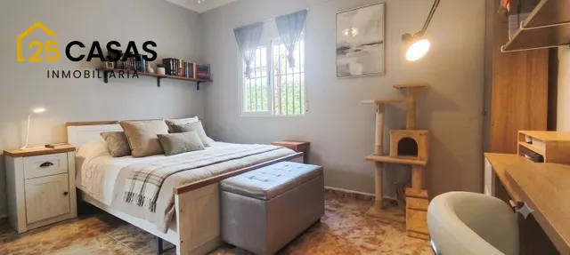 Chalet independiente con piscina y gran parcela en La Marina — 6