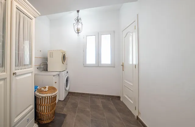 CHALET CON VISTAS PANORAMICAS EN GOJAR — 49